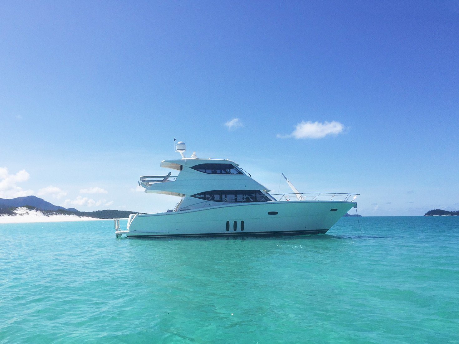 Maritimo M59 Whitehaven Beach