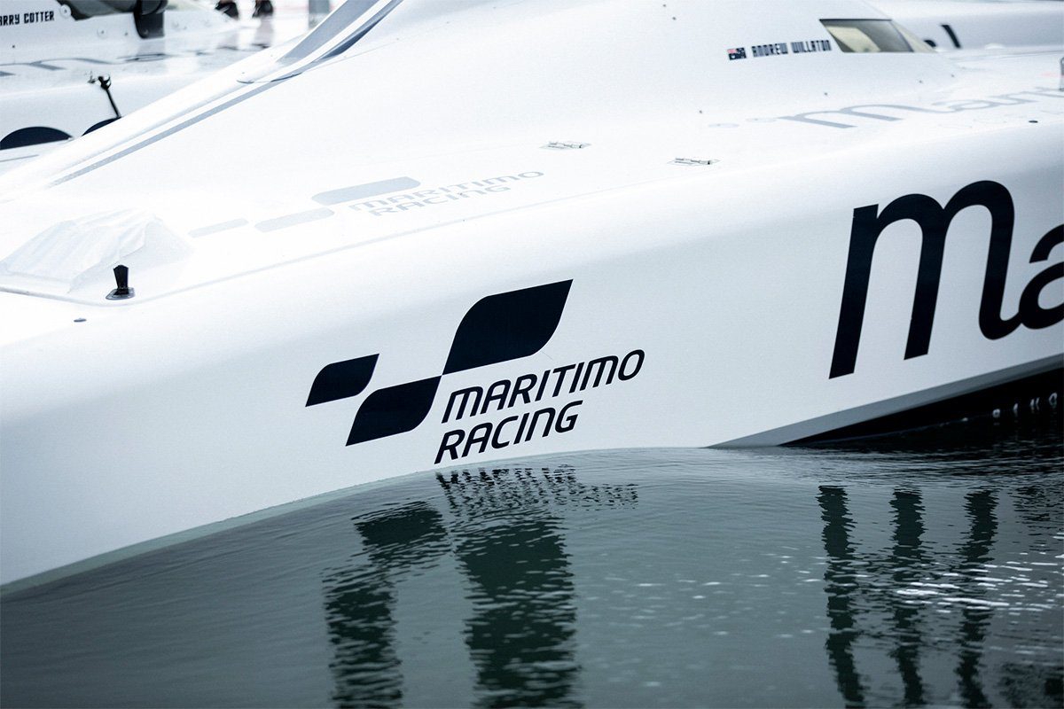 Maritimo Racing hull