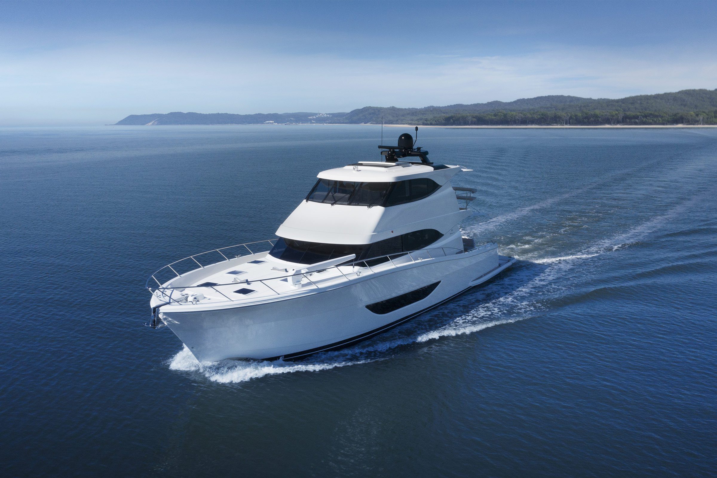 Maritimo M70 long range luxury flybridge motoryacht