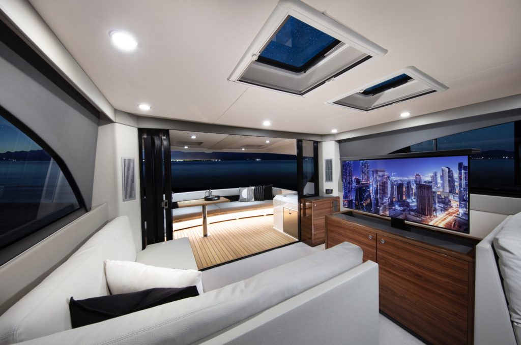 M55 Flybridge slider