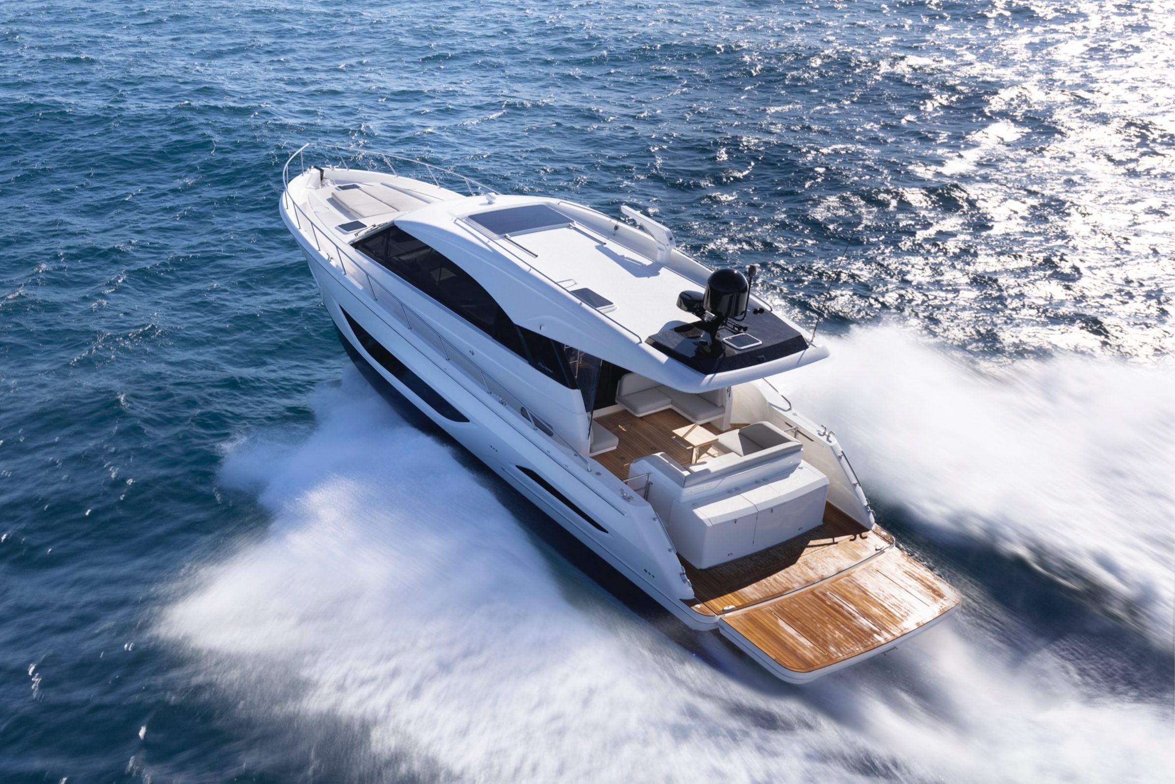 HARDTOP UTILITY DECK