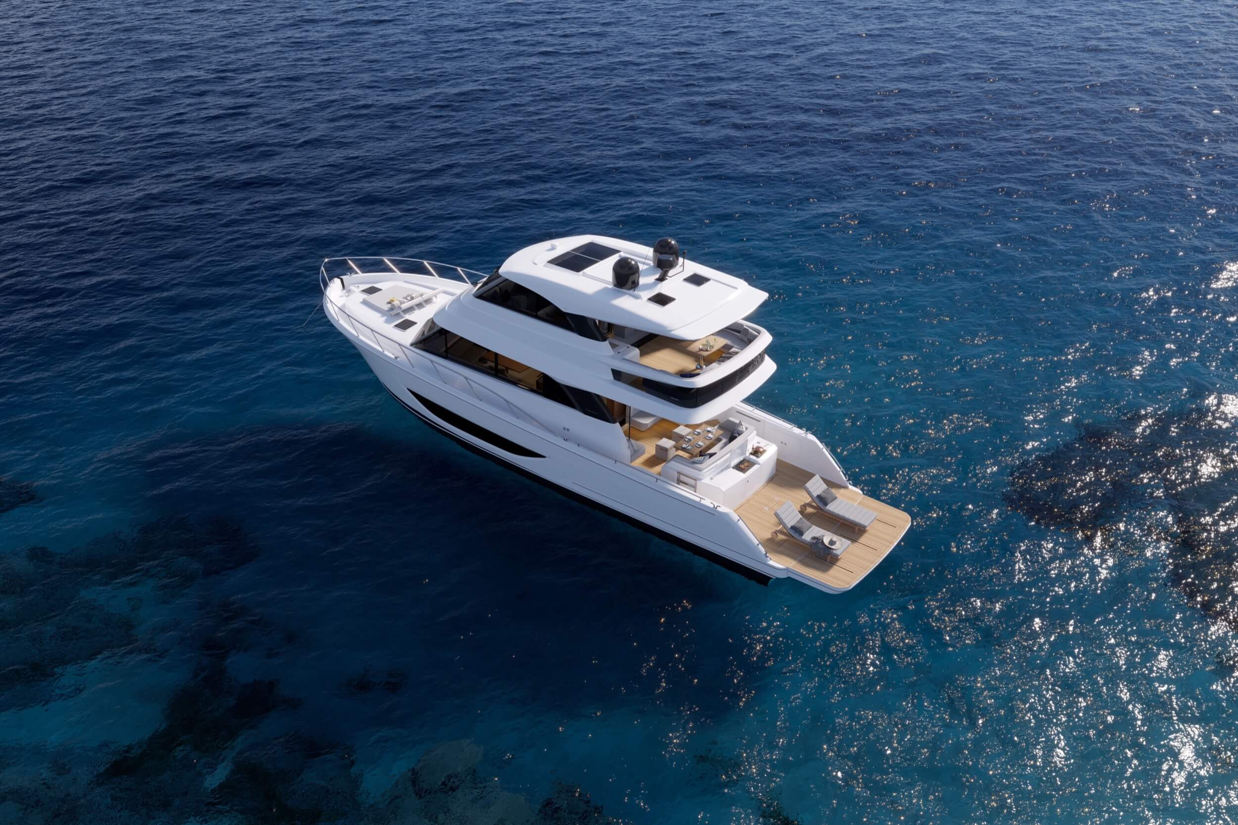 Maritimo M60 Flybridge Anchored