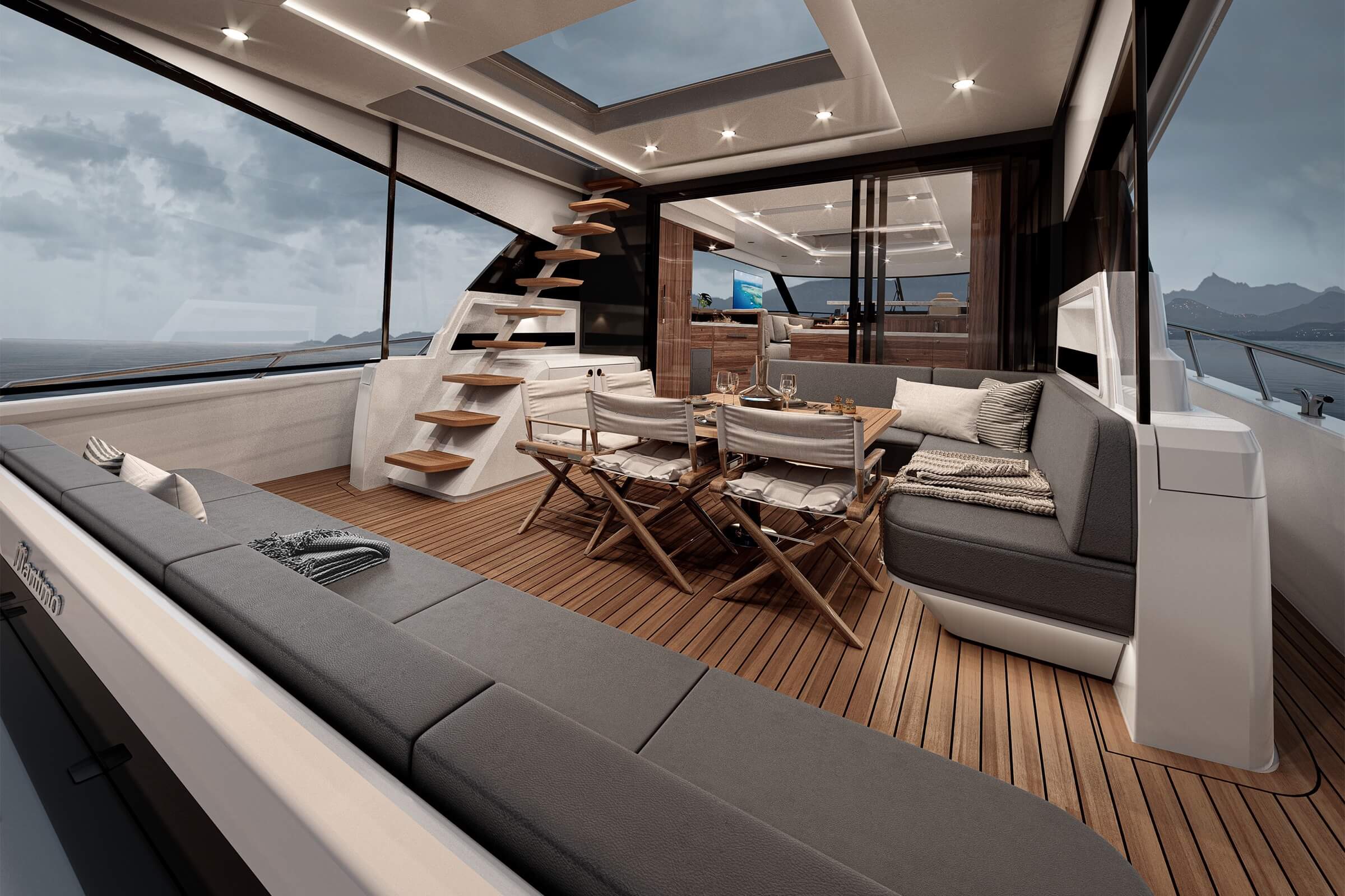 EXTENSIVE DECK SPACES